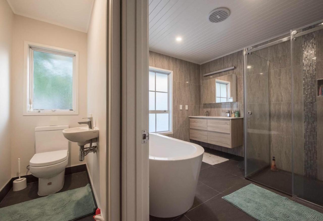 Queenroomsharedbathroom2Aldult-204 (Adults Only) オークランド エクステリア 写真